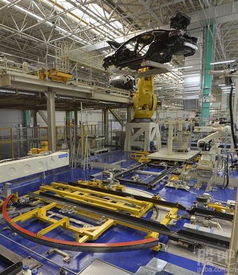 一汽丰田新工厂落成，天津基地产能提升10万辆，科技感引领智造新篇章